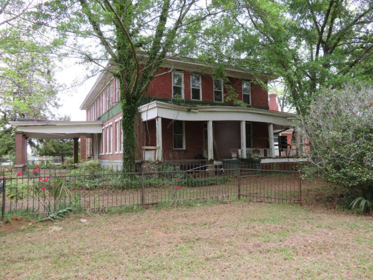 Update! History of Ocilla, listing. 149,000 The Old House Life