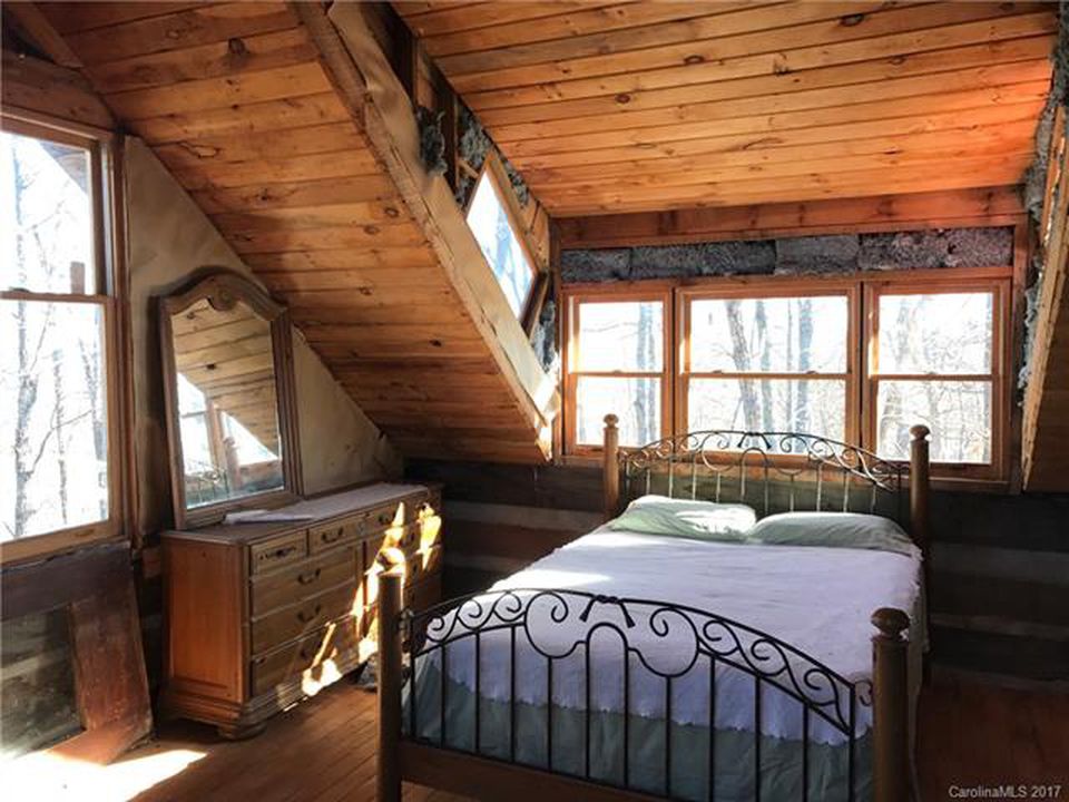 Sold. I WANT THIS!!!! Five acres in Pisgah National Forest. Circa, 1890