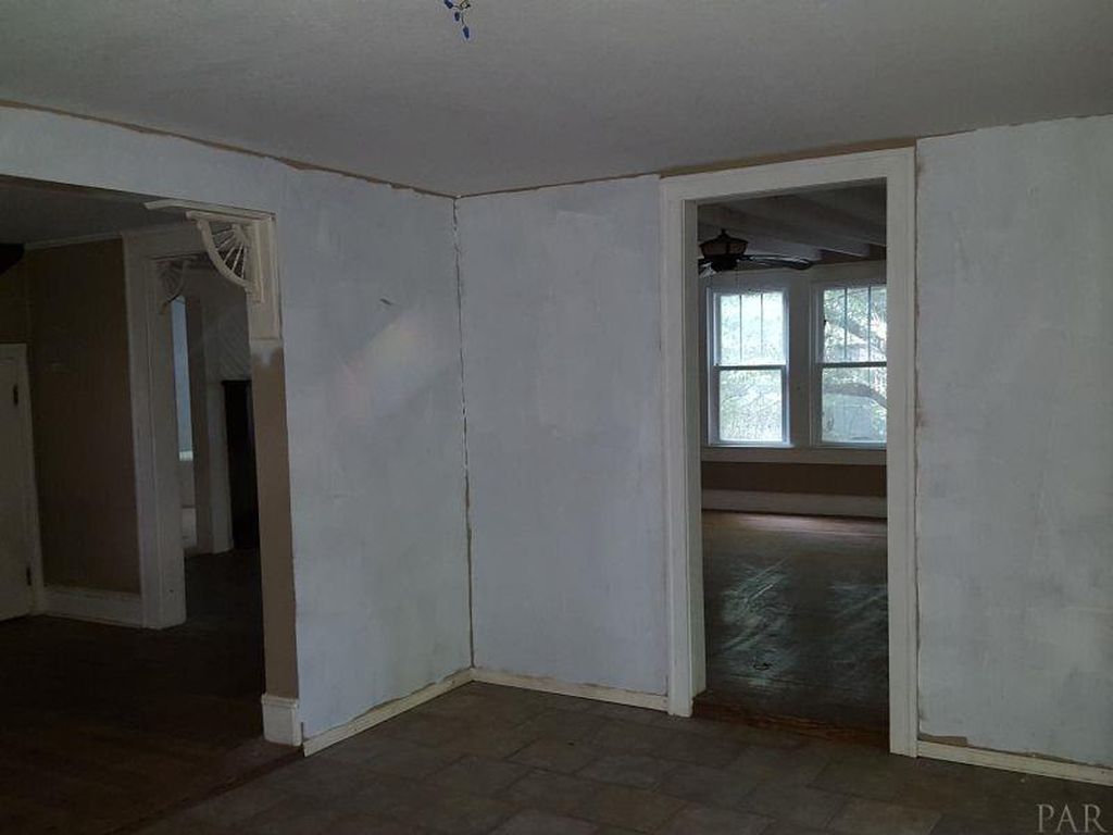 Sold. Pensacola, Florida fixer upper! Almost one acre. Circa 1908