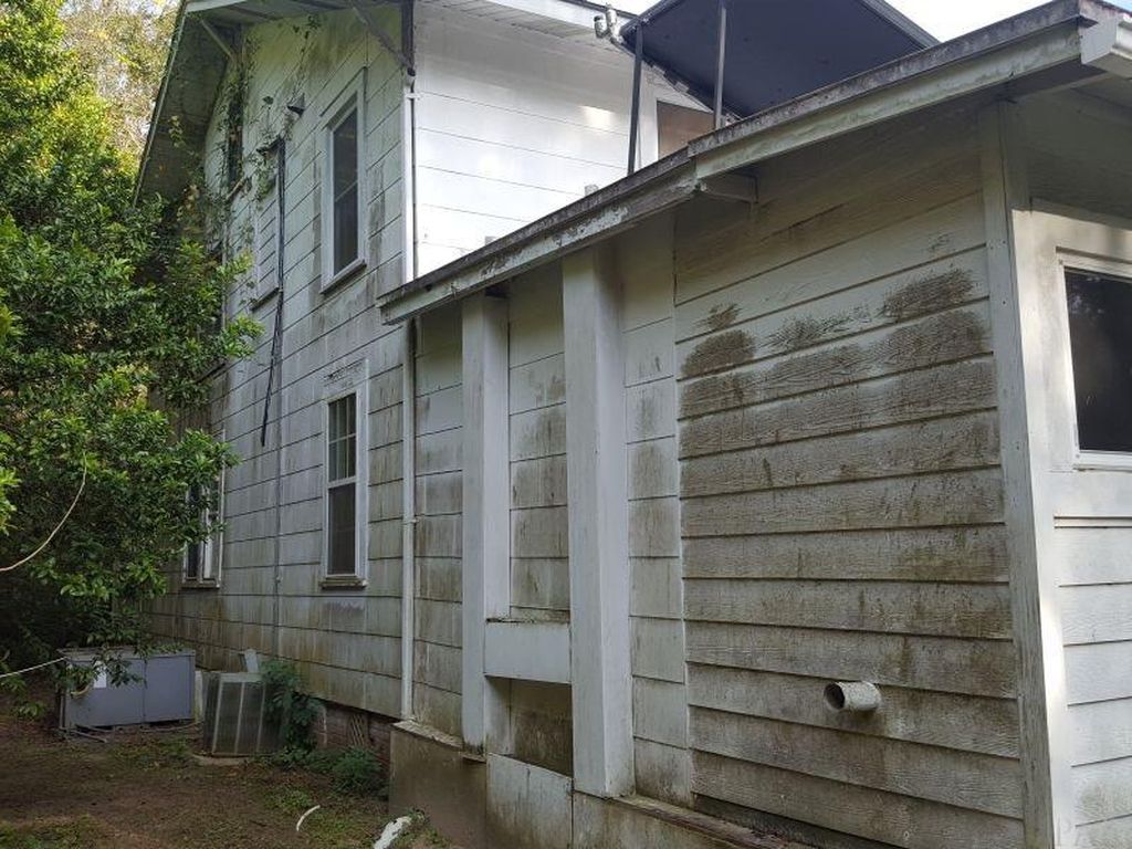 Sold. Pensacola, Florida fixer upper! Almost one acre. Circa 1908