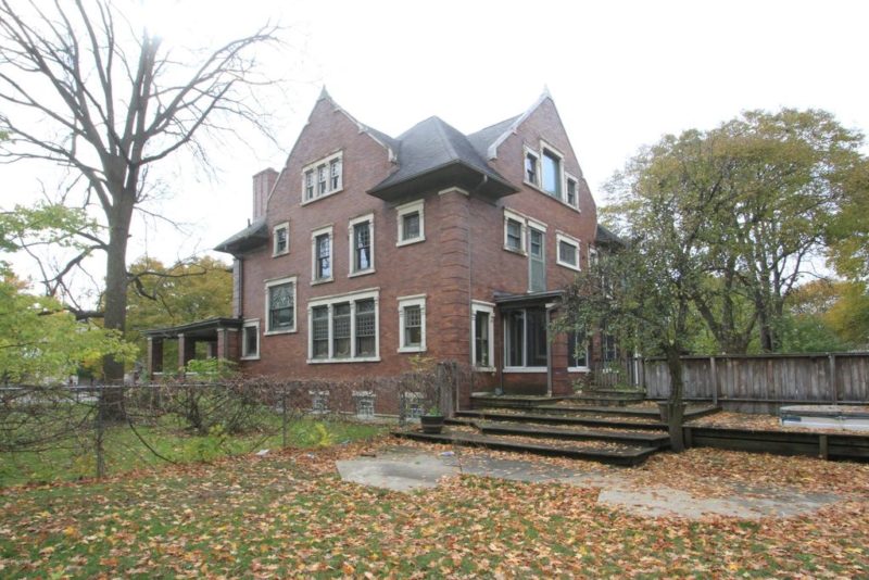 Wow! 125,000! Over 6,000 square feet in Battle Creek, Michigan. The