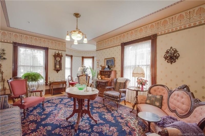 “Painted Lady” in CT. Circa 1896. One acre. $389,900 – The Old House Life