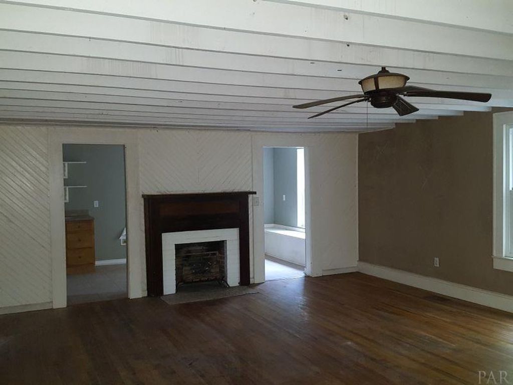 Sold. Pensacola, Florida fixer upper! Almost one acre. Circa 1908