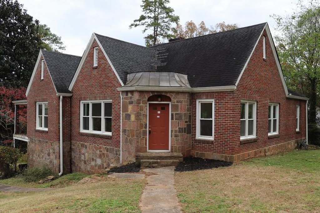 sold. Circa 1940 in Foreclosure property. 149,000 The Old House Life