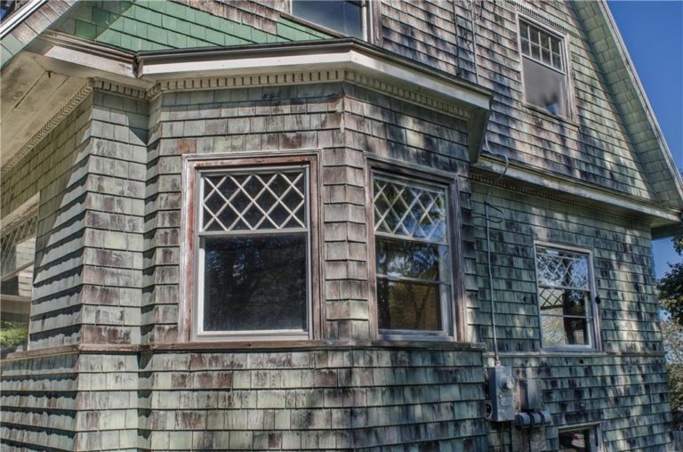 Could be amazing! Williams Robinson House, Circa 1897 in Maine. 150,000 The Old House Life
