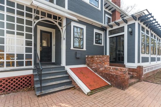 Look Inside Circa 1900 In Massachusetts 289 900 The Old House Life