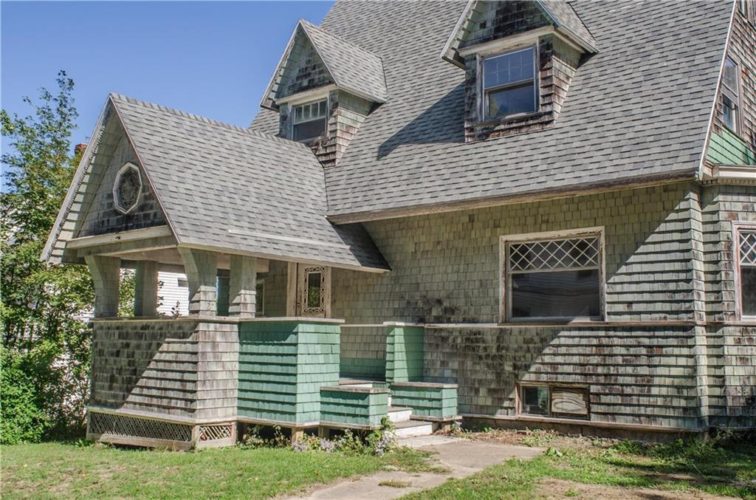 Could be amazing! Williams Robinson House, Circa 1897 in Maine. 150,000 The Old House Life