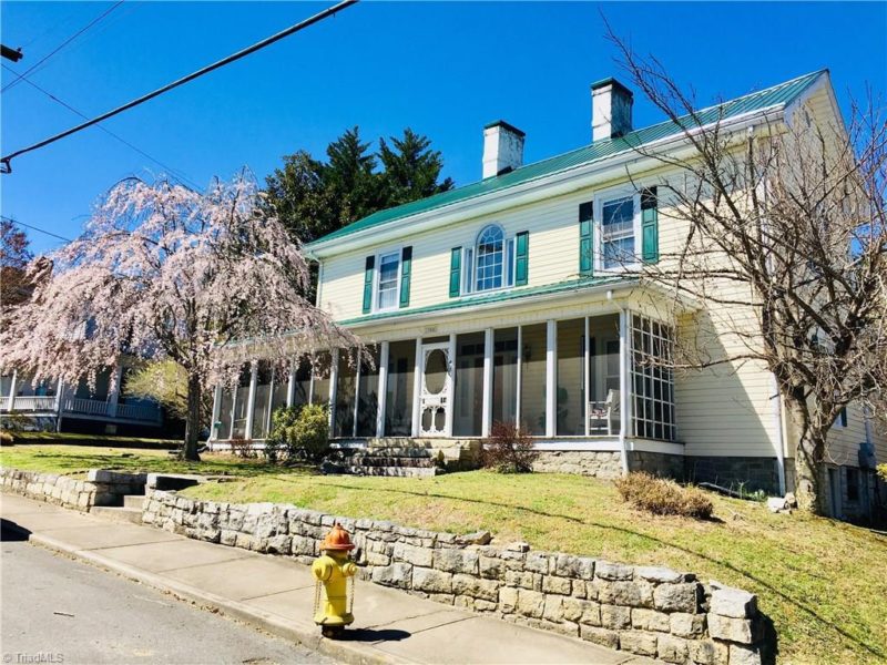 Mount Airy, North Carolina. Circa 1885. 268,500 The Old House Life