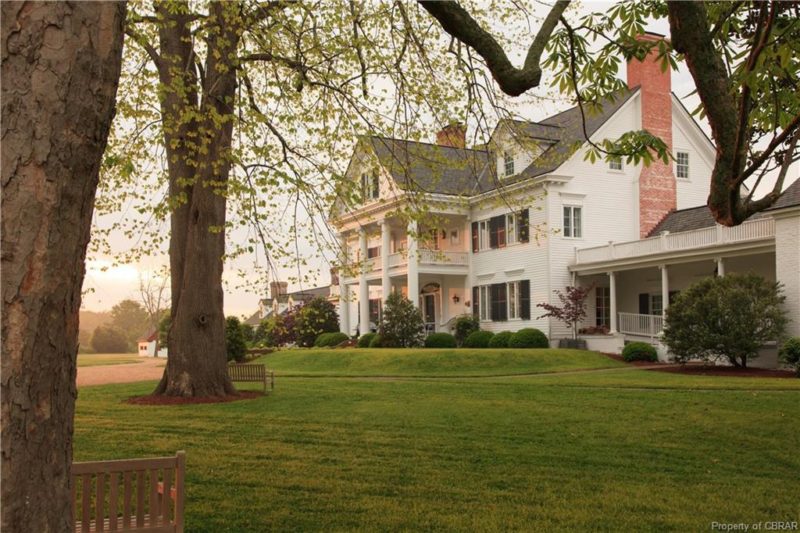 Warner Hall, Circa 1748. On 38 waterfront acres in Virginia. 4,500,000
