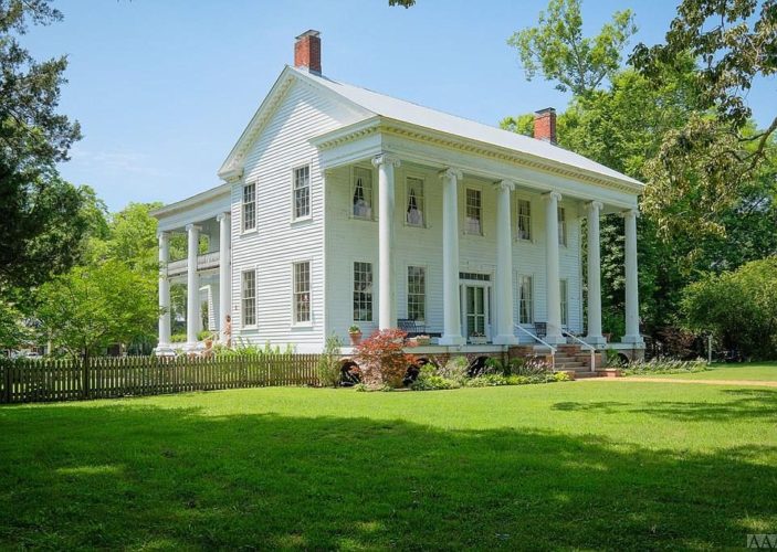 Southern Beauty in Edenton, NC. Circa 1836. Almost two acres. $499,900 ...