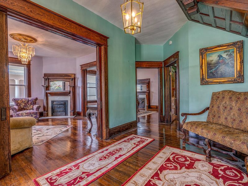 Look inside! Circa 1906 in Virginia. $259,500 – The Old House Life