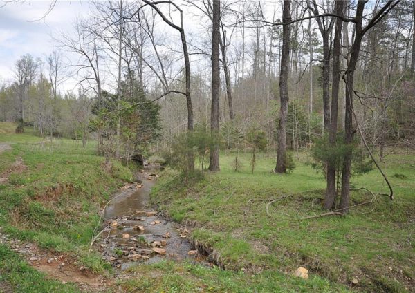 Dream big! Cheroko Farm, Circa 1700's. On 615 acres in Georgia