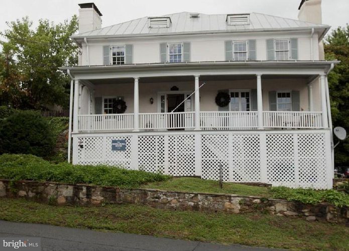 The Middleburg House, Circa 1790! Located in Virginia. 815,000 The