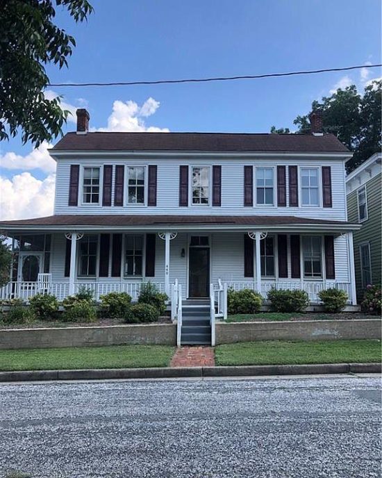 Mattaponi River views! Circa 1885 in Virginia. 264,900 The Old House Life