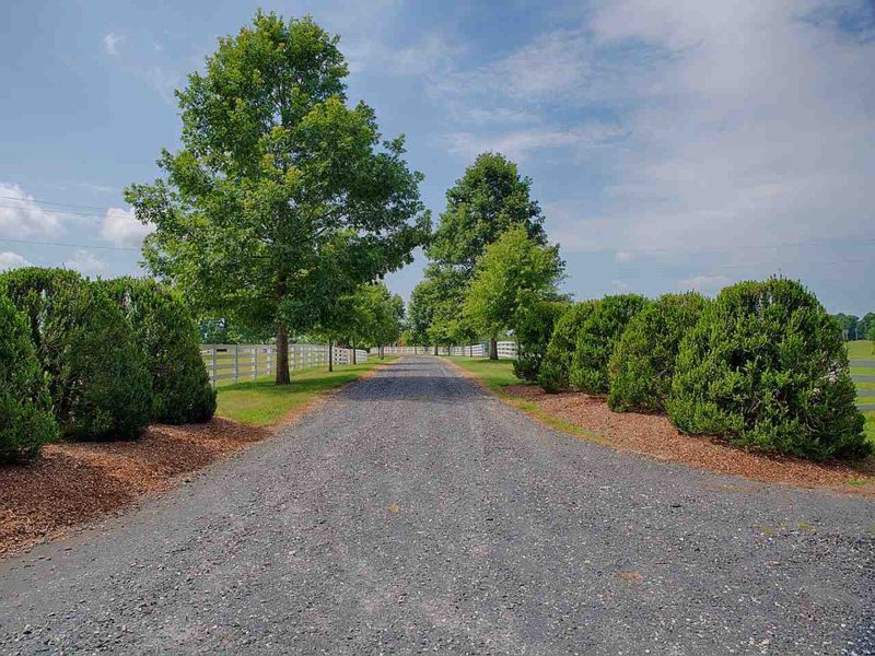 Stunning! Historic Oak Grove, Circa 1854. On 131 acres in Virginia