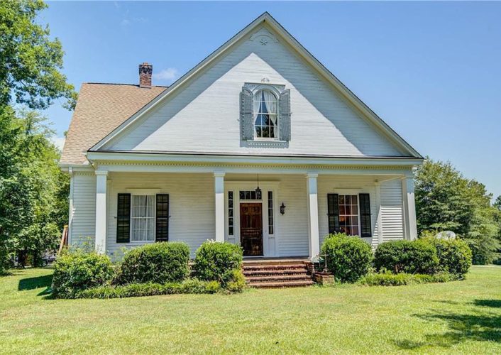 Love this Georgia farm!! Interior is great! Circa 1895. On 44 acres ...