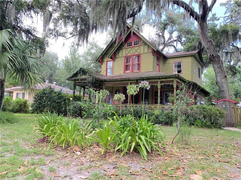 Sold. Circa 1887. In the historic district of Brunswick,