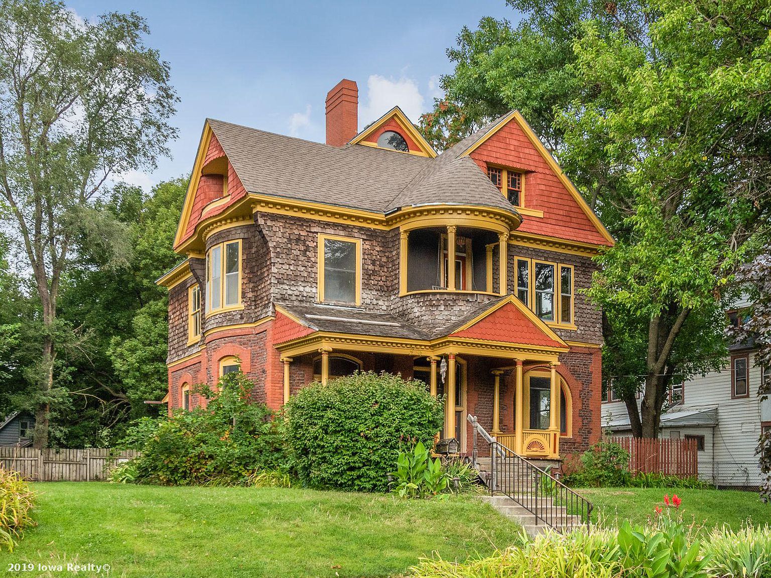 Sold. Deal of the day! Look inside! Circa 1900 in Iowa. 149,900 The