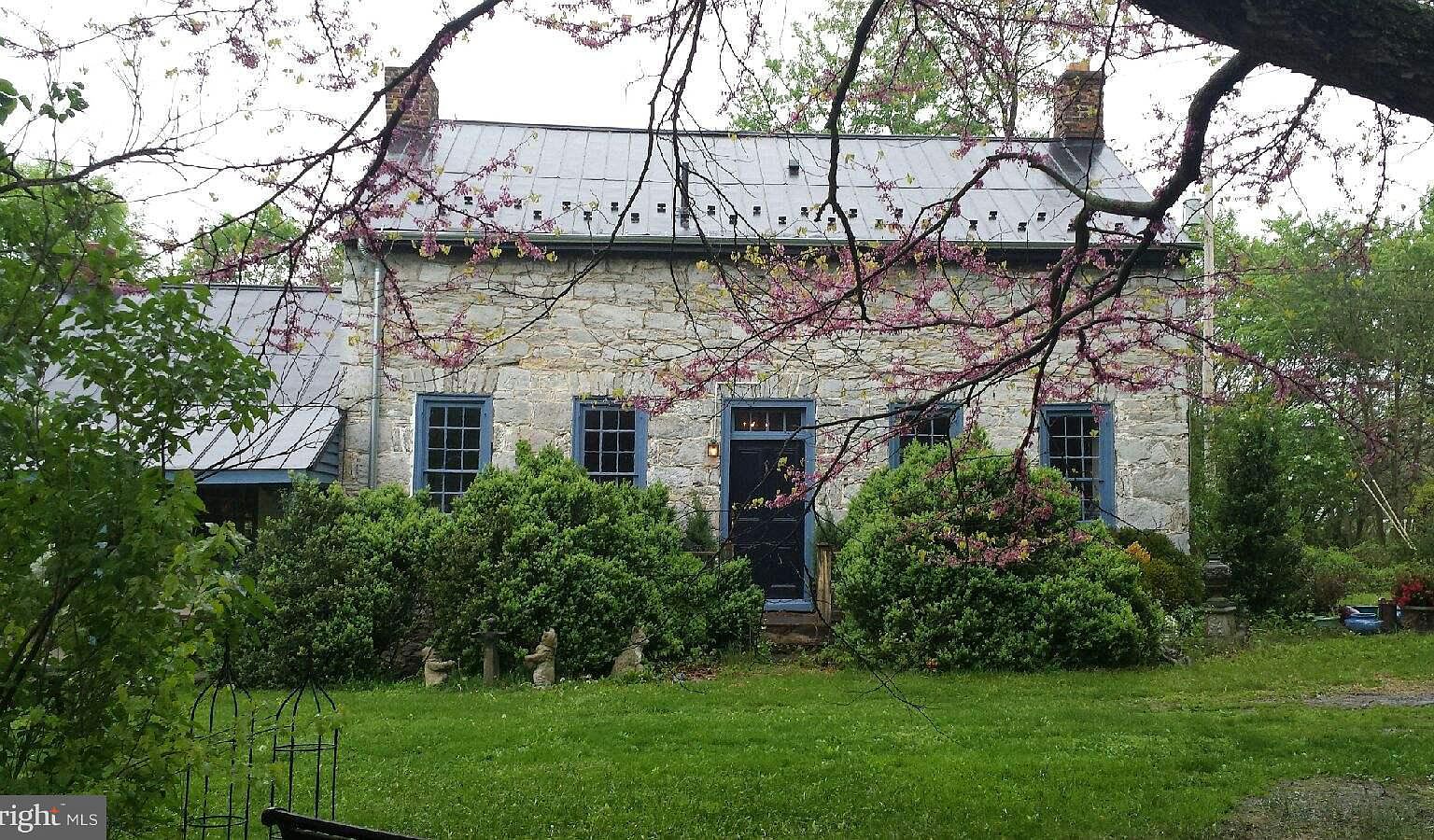 Old Orchard Cottage Circa 1774 Like A Secret Garden One Acre