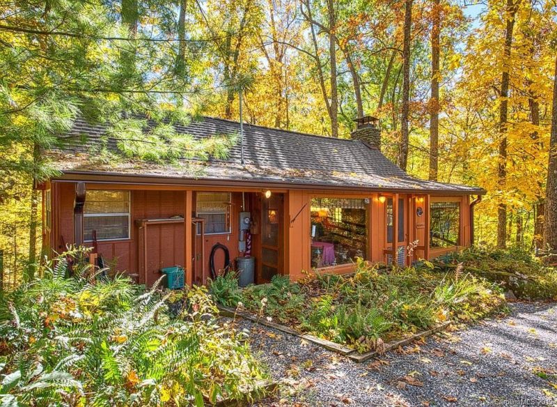 Furnished mountain cabin! Circa 1940. One acre in North Carolina