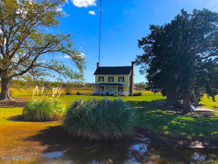 20 acres near the Pamlico Sound in North Carolina. Circa 1890. 162,500