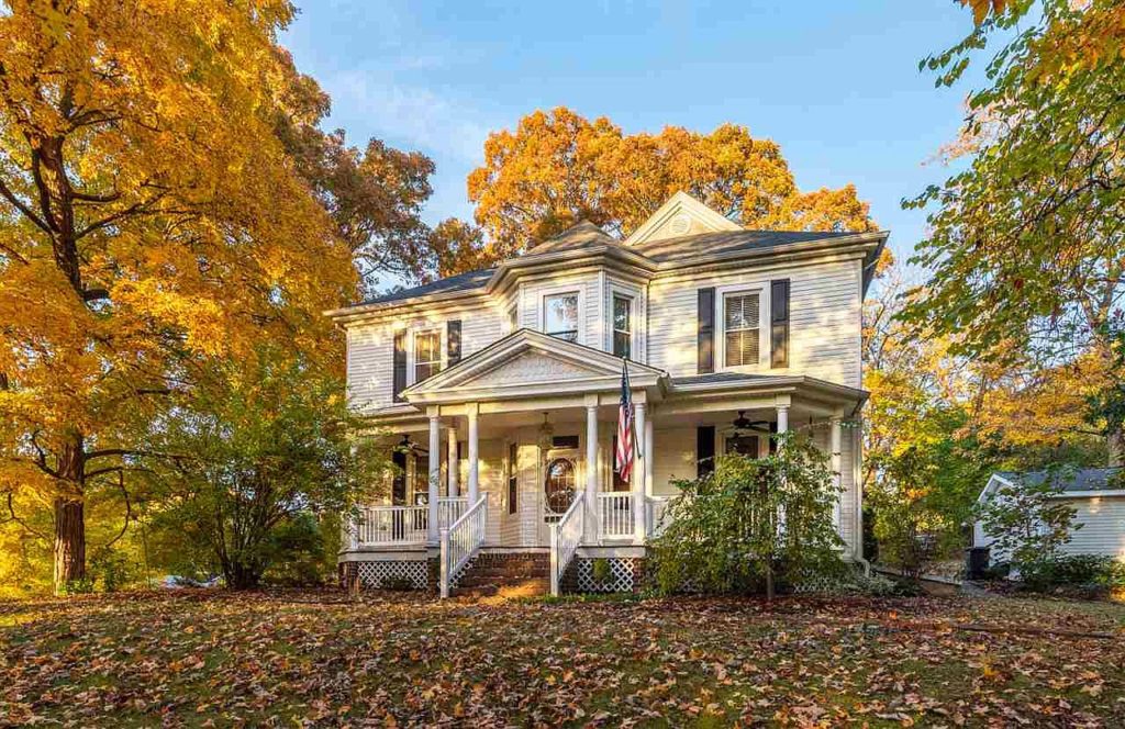 Has an elevator. Circa 1895. One acre in Staunton, Virginia. $339,000 ...