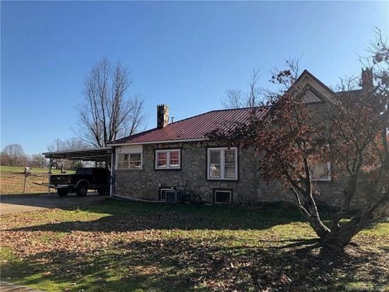 Off market. Stone cottage on six acres in North Carolina. Circa 1945 ...