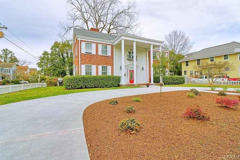 Beautiful floors! Circa 1932 in Elizabeth City, North Carolina