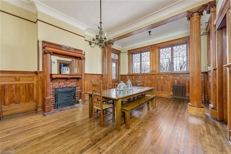 Amazing woodwork!! John Coleman House, Circa 1904 in North Carolina ...