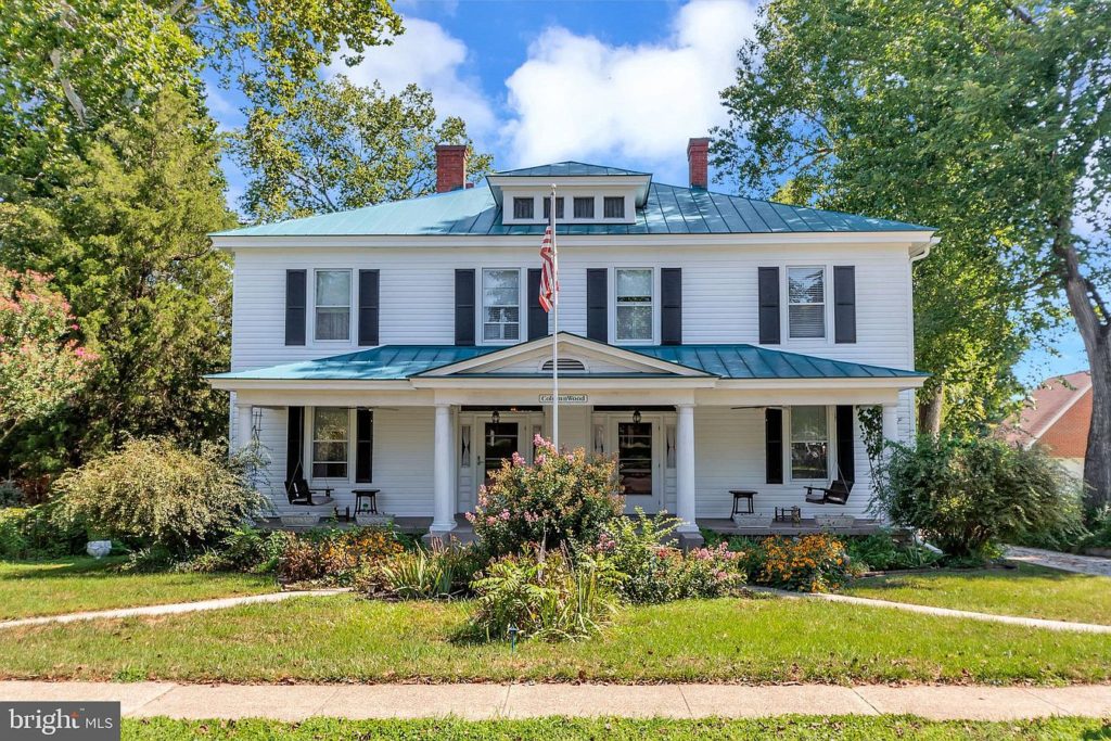 Historic home on Main Street in Bowling Green, Virginia. Circa 1914