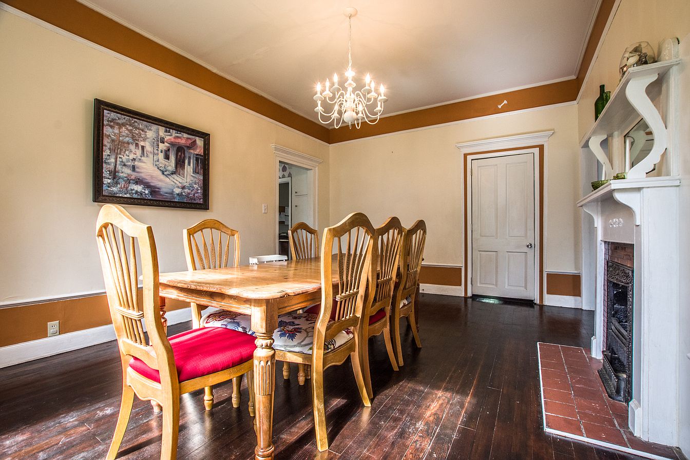 Deal of the Day! Circa 1900 in Rockmart, 160,000 The Old