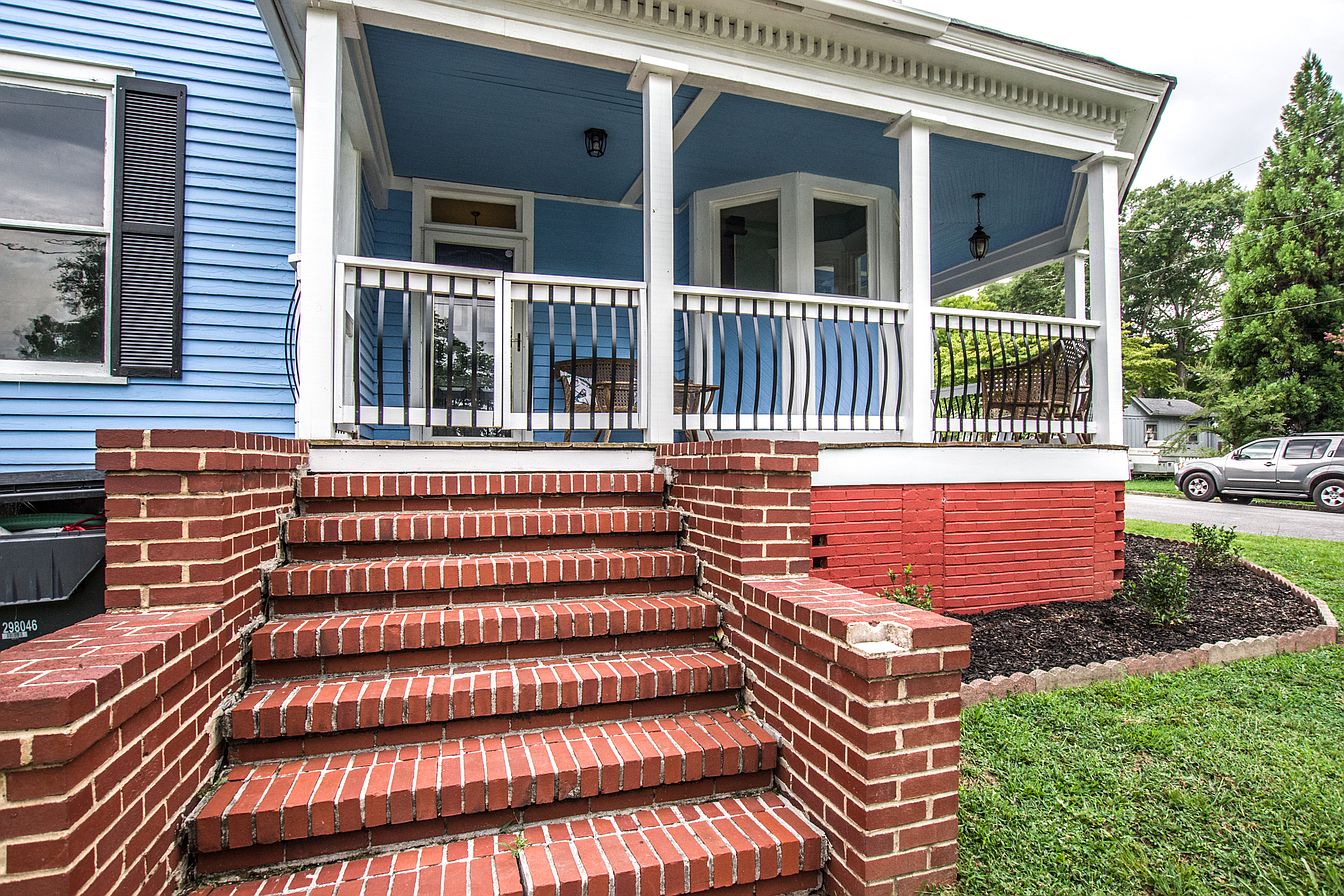 Deal of the Day! Circa 1900 in Rockmart, 160,000 The Old