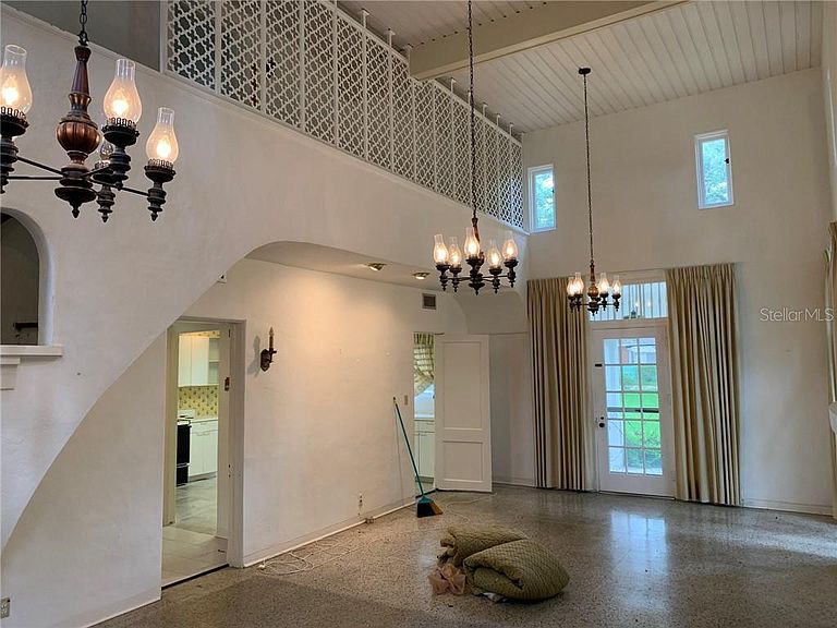 Potential! Circa 1928 in Sanford, Florida. 219,900 The Old House Life