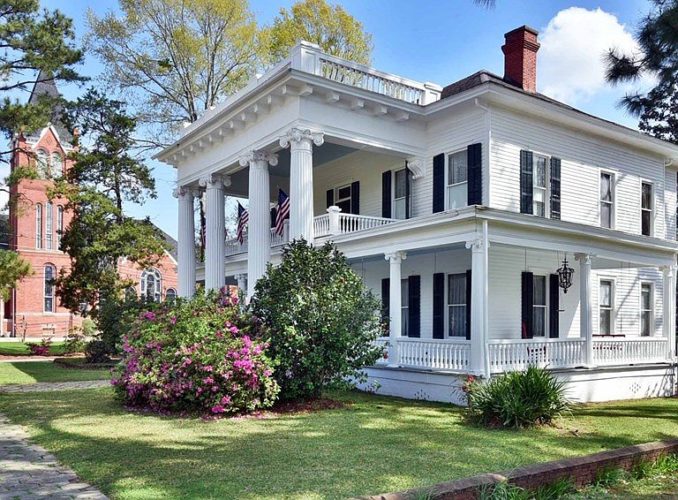 Henderson Hall, Circa 1905 in Dawson, Georgia. $259,900 – The Old House ...