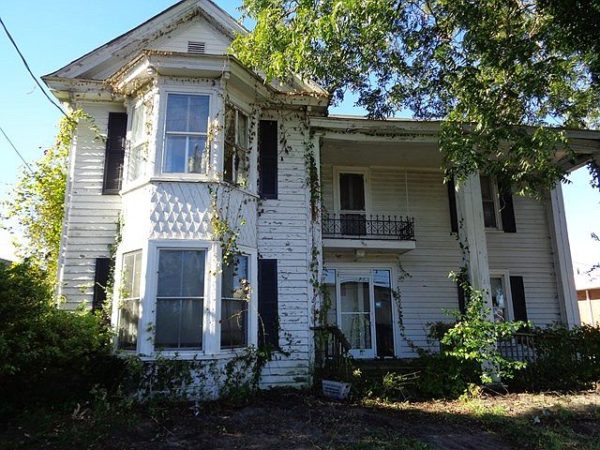 Fixer upper alert! $49,900! Circa 1897 in North Carolina. – The Old ...