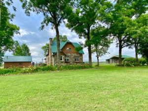 Horse lovers dream! 15 acres in Missouri. Circa 1934. $224,900 – The ...