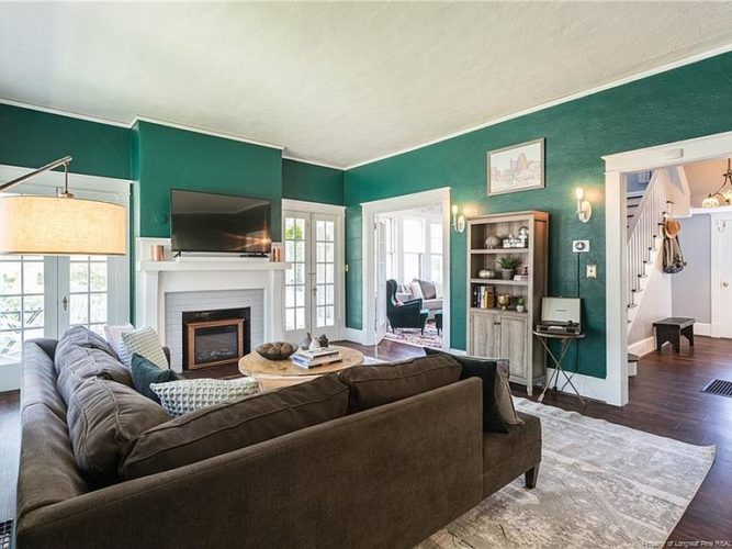 Love that porch! Circa 1928 in North Carolina. $275,000 – The Old House ...