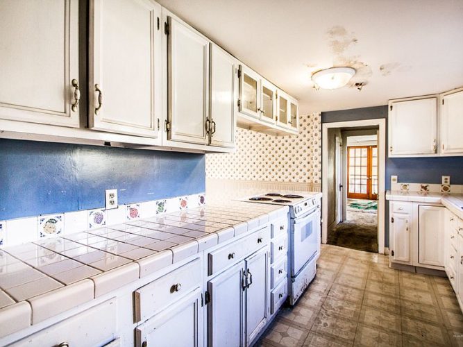 Sold. 12 acres on the Kennebec River in Maine! 100 year old cemetery on