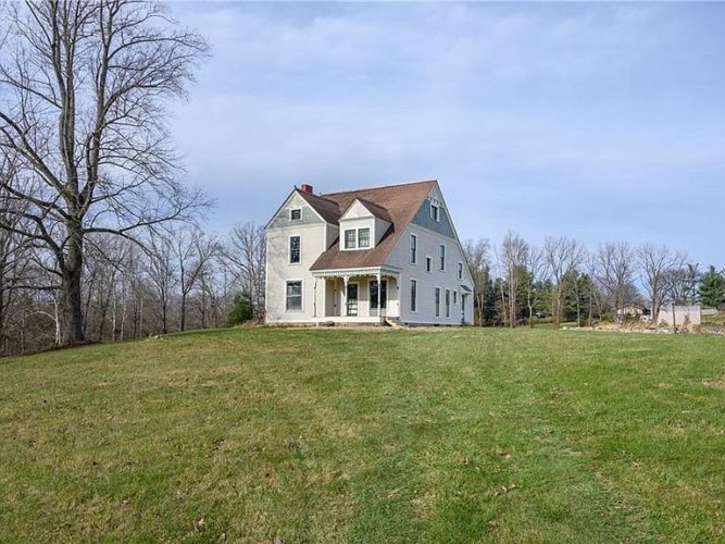 Sold for 125,000. Robert and Mary Leavitt House, Circa 1884. On two