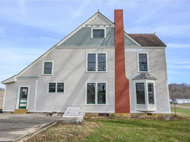Sold for 125,000. Robert and Mary Leavitt House, Circa 1884. On two