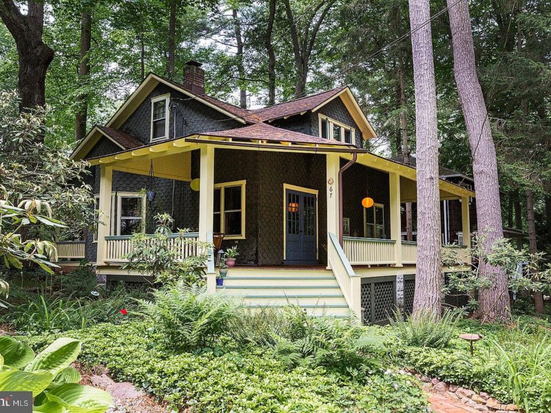 Porch Goals! Check out the interior! Circa 1930 in Pennsylvania ...