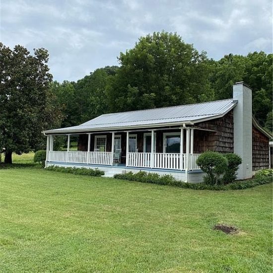 Sold. This is so cute! Circa 1945. Almost one acre in North Carolina ...