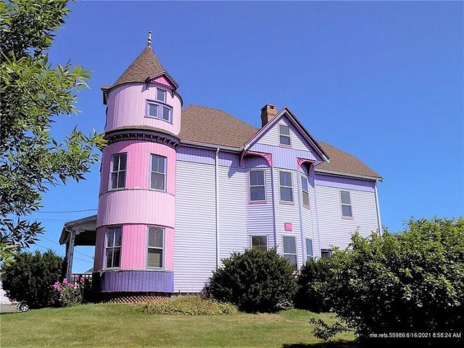 Great water views! Circa 1893. On one acre in Maine. $199,000 – The Old ...