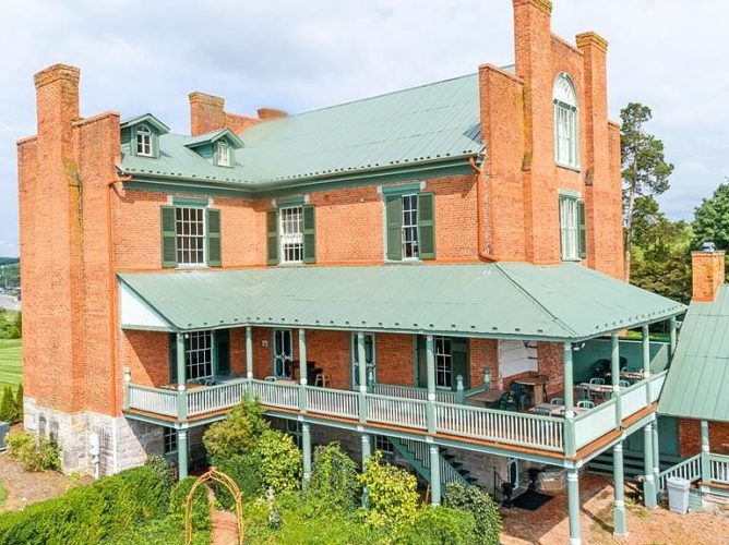 Mansion at Fort Chiswell, Circa 1839. On five acres in Virginia