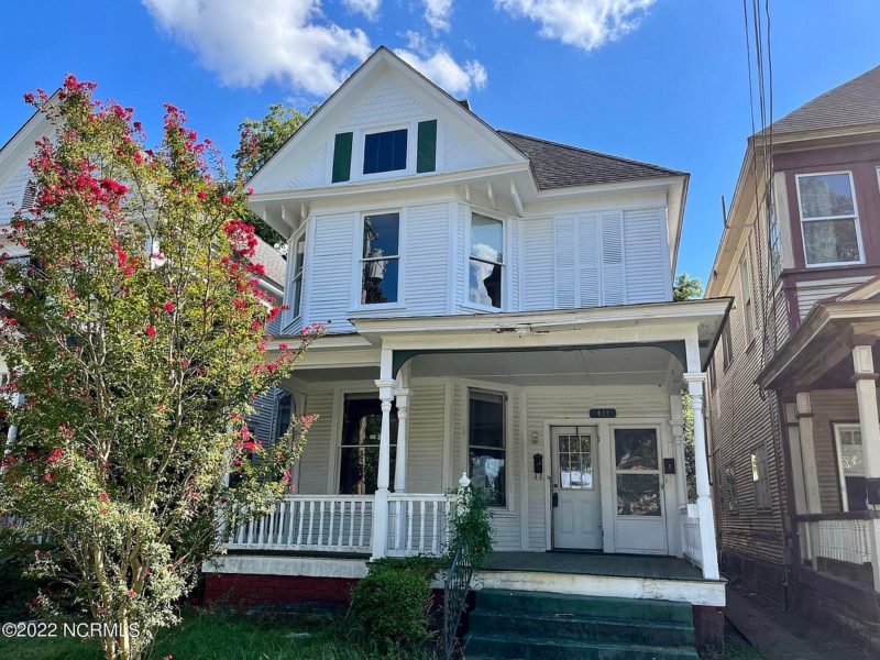 Diamond In The Rough! Circa 1900 In North Carolina. $105,000 – The Old 