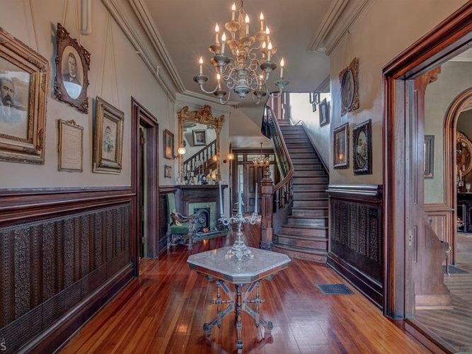 STUNNING! Stranger Things House. The Creel House, Circa 1882 in Georgia ...