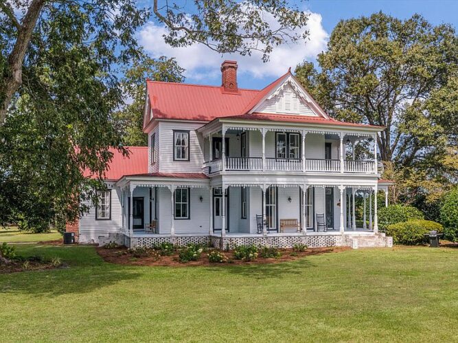 Beautiful! The Haigler House, Circa 1893. On 13 acres in South Carolina ...