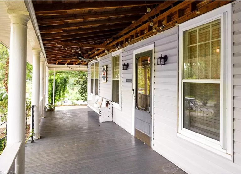 Great porch! Circa 1931 in North Carolina. $275,000 – The Old House Life