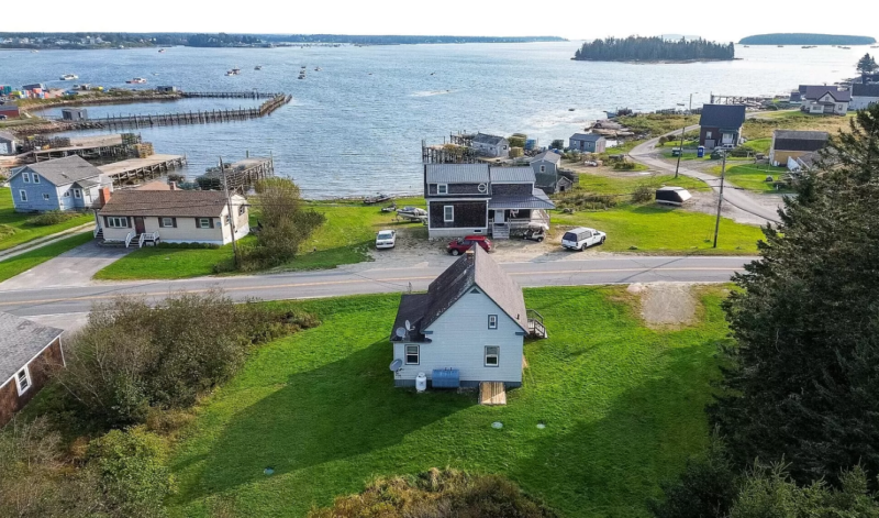 Coastal Cottage in Maine. The Rhoda House, Circa 1923. $159,000 – The ...
