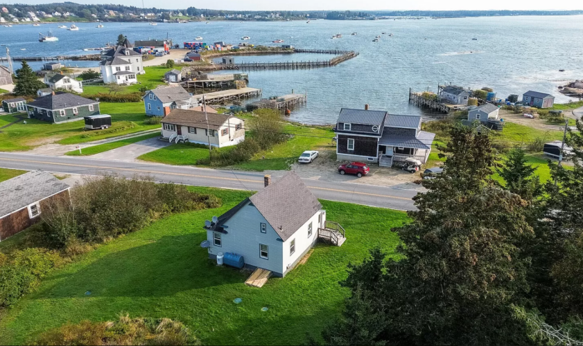 Coastal Cottage in Maine. The Rhoda House, Circa 1923. $159,000 – The ...